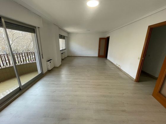 Foto 1 de Pis en lloguer a Pº Zorrilla - Cuatro de Marzo de 3 habitacions amb terrassa i garatge