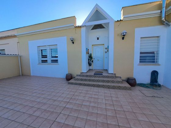 Foto 1 de Venta de casa adosada en Sardón de Duero de 3 habitaciones con terraza y garaje