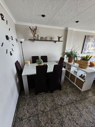 Foto 2 de Piso en venta en Bellvitge de 3 habitaciones con balcón y ascensor