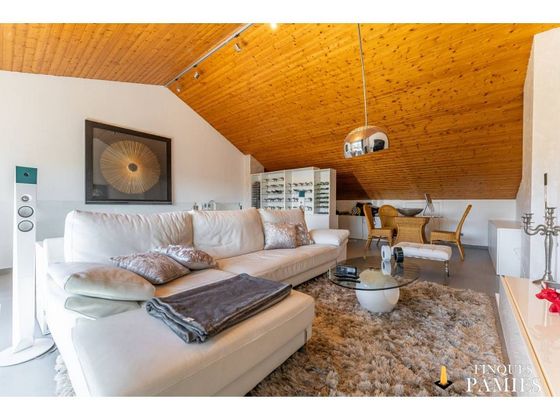 Foto 1 de Casa adossada en venda a pasaje D' Arnau de Vilanova de 3 habitacions amb terrassa i garatge