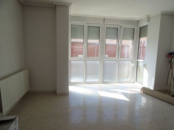 Foto 1 de Piso en venta en Villalobón de 3 habitaciones con garaje y calefacción