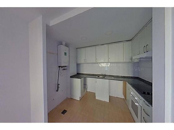 Foto 2 de Pis en venda a Poble Sec de 3 habitacions amb garatge i calefacció