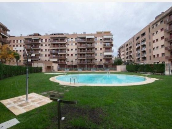 Foto 1 de Pis en venda a Espronceda - Campoamor - Santa Pau de 3 habitacions amb piscina i garatge