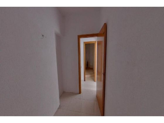 Foto 2 de Pis en venda a Centre - Castellar del Vallès de 3 habitacions i 54 m²
