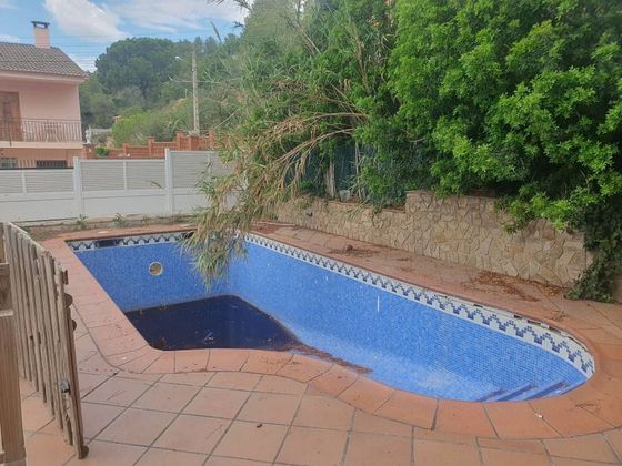 Foto 1 de Casa en venda a Castellnou - Can Mir - Sant Muç de 5 habitacions amb terrassa i piscina