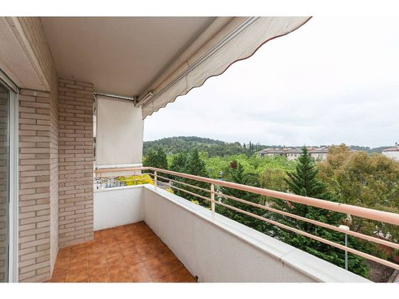 Foto 1 de Pis en venda a Centre - Castellar del Vallès de 4 habitacions amb terrassa i balcó