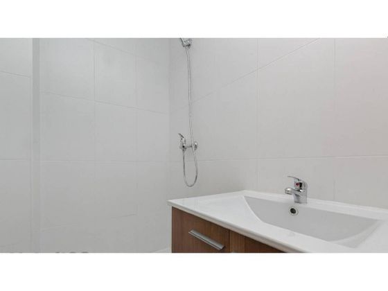 Foto 2 de Piso en venta en Ca n'Oriol de 3 habitaciones con balcón y calefacción