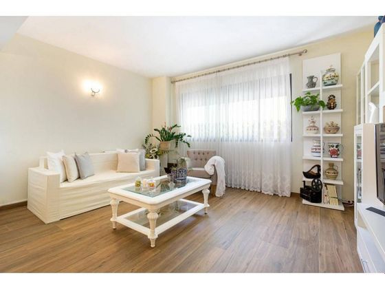 Foto 2 de Piso en venta en Castellarnau - Can Llong de 4 habitaciones con piscina y garaje