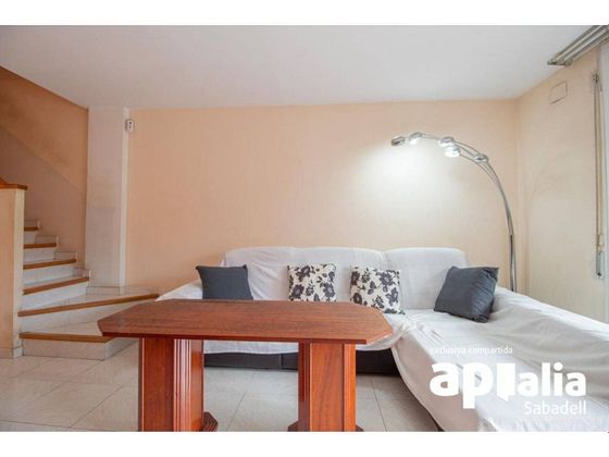 Foto 2 de Casa en venda a Centre - Eixample – Can Llobet – Can Serra de 4 habitacions amb jardí i balcó