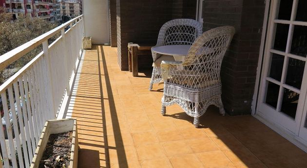 Foto 2 de Venta de piso en calle Del General Palafox de 4 habitaciones con terraza y piscina