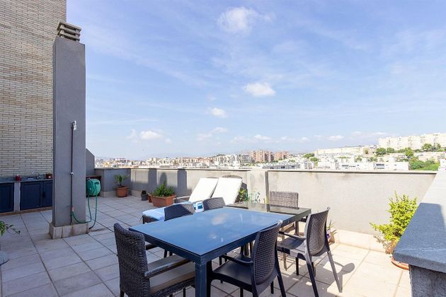 Foto 2 de Àtic en venda a calle Granja de Rocamora de 3 habitacions amb terrassa i piscina