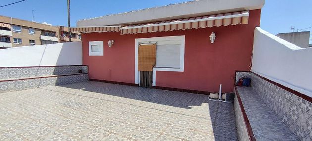 Foto 1 de Pis en venda a Alcalde Felipe Mallol de 8 habitacions amb terrassa i garatge