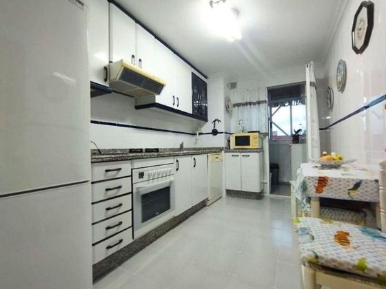 Foto 1 de Piso en venta en Altozano - Conde Lumiares de 3 habitaciones con terraza y garaje