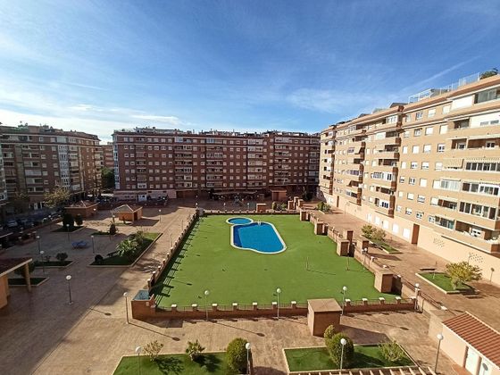 Foto 1 de Piso en venta en Sol y Luz de 2 habitaciones con terraza y piscina