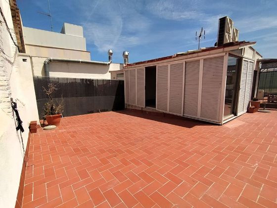 Foto 1 de Dúplex en venda a calle Joaquim Costa de 2 habitacions amb terrassa i balcó