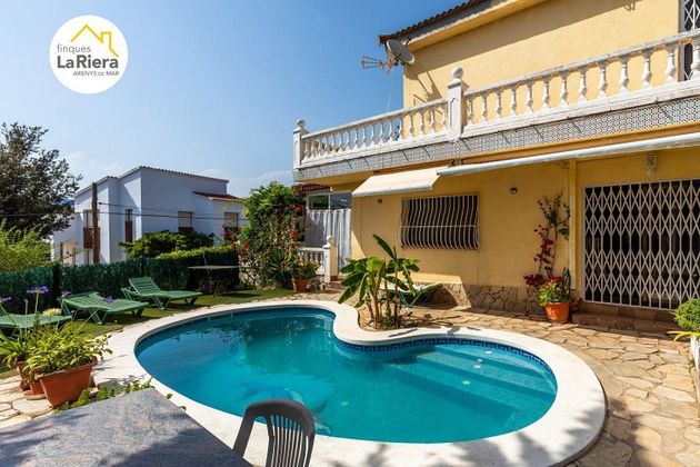 Foto 2 de Xalet en venda a Arenys de Mar de 4 habitacions amb terrassa i piscina