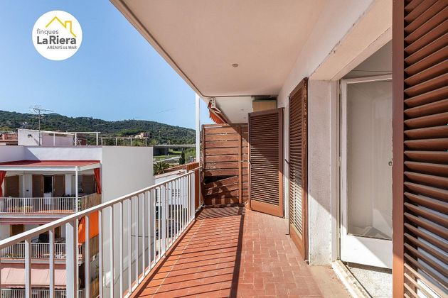 Foto 2 de Venta de piso en Arenys de Mar de 3 habitaciones con terraza y piscina