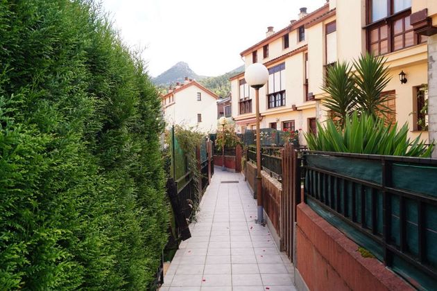 Foto 2 de Xalet en venda a Guriezo de 3 habitacions amb piscina i jardí