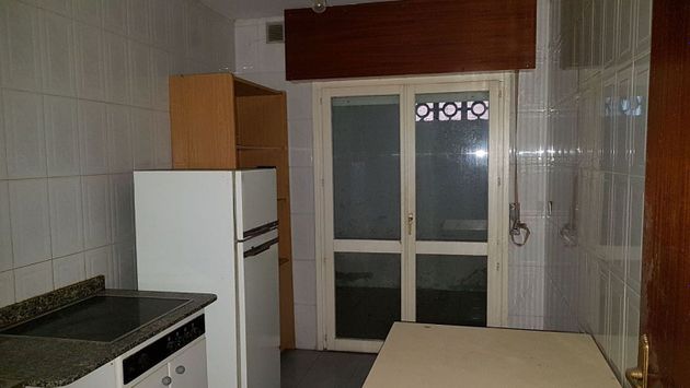 Foto 1 de Pis en venda a avenida Luis de la Concha de 2 habitacions amb calefacció