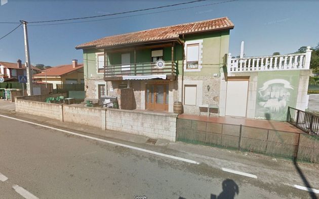 Foto 2 de Casa en venda a barrio Padierne de 4 habitacions amb terrassa i balcó