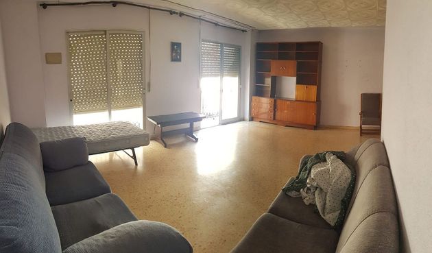 Foto 1 de Chalet en venta en Centro - Gandia de 4 habitaciones con garaje