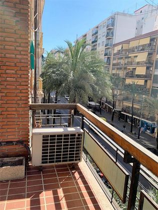 Foto 1 de Pis en venda a calle Republica de Argentina de 4 habitacions amb terrassa i garatge