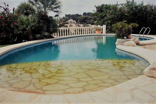 Foto 2 de Xalet en venda a calle Lastre de 5 habitacions amb terrassa i piscina