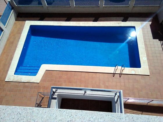 Foto 1 de Pis en venda a Piles de 2 habitacions amb piscina i garatge