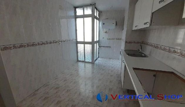 Foto 2 de Venta de piso en Poligono Norte - Villegas - La Fontanilla de 3 habitaciones y 105 m²