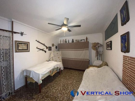 Foto 2 de Venta de casa en Caudete de 4 habitaciones con aire acondicionado y calefacción