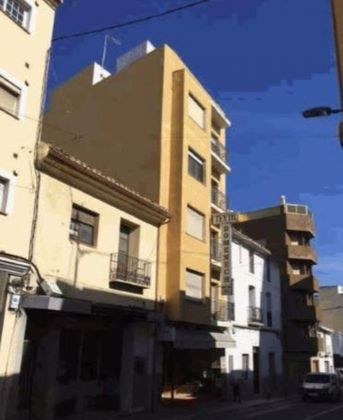 Foto 2 de Venta de piso en Benissa de 4 habitaciones con balcón