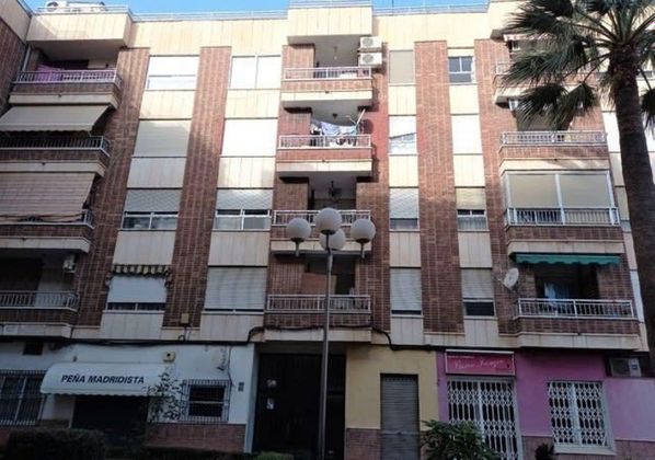Foto 1 de Pis en venda a Almoradí de 3 habitacions amb balcó i ascensor