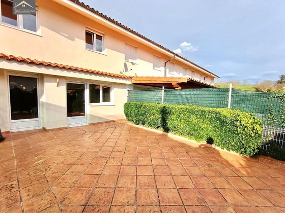 Foto 1 de Venta de casa adosada en Santiurde de Toranzo de 3 habitaciones con terraza y piscina