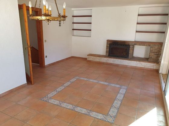 Foto 2 de Casa en venda a Santa María de Llorell de 3 habitacions amb terrassa i balcó