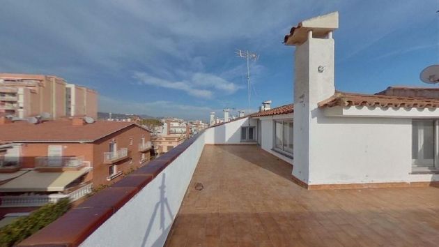 Foto 1 de Dúplex en venta en Centre - Pineda de Mar de 5 habitaciones con terraza y balcón