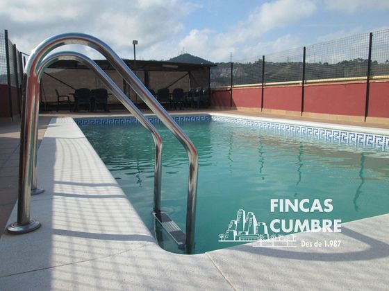 Foto 1 de Pis en venda a Sant Andreu de Palomar de 2 habitacions amb terrassa i piscina