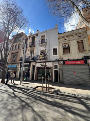 Foto 2 de Venta de casa en calle Gran de Sant Andreu de 6 habitaciones con balcón