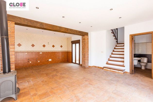 Foto 1 de Casa en venda a Vélez de Benaudalla de 4 habitacions amb terrassa i piscina