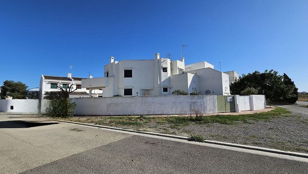 Foto 1 de Venta de casa adosada en Almardà de 4 habitaciones con terraza y piscina