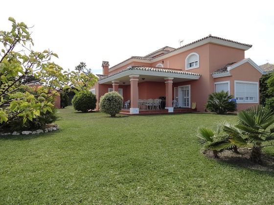 Foto 1 de Xalet en venda a Estepona Oeste - Valle Romano - Bahía Dorada de 4 habitacions amb terrassa i piscina