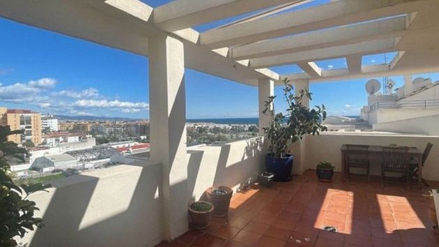 Foto 2 de Àtic en lloguer a San Pedro de Alcántara pueblo de 3 habitacions amb terrassa i piscina