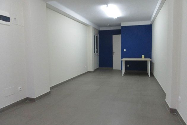 Foto 2 de Local en alquiler en Pinar - Anaka - Belaskoenea de 44 m²