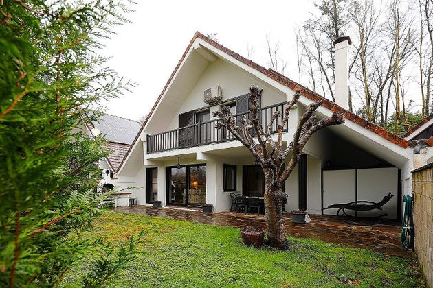Foto 1 de Casa adossada en venda a Jaizubia - Urdanibia - Puiana de 3 habitacions amb terrassa i piscina
