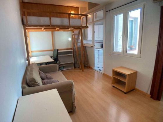 Foto 1 de Ático en alquiler en Universidad - Malasaña de 1 habitación con muebles y aire acondicionado