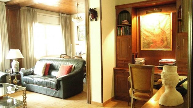 Foto 1 de Piso en venta en El Baix Guinardó de 3 habitaciones con calefacción y ascensor