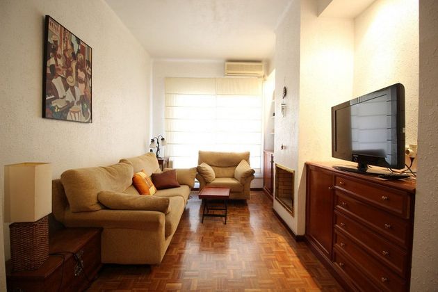 Foto 1 de Venta de piso en Sants de 2 habitaciones con aire acondicionado y calefacción
