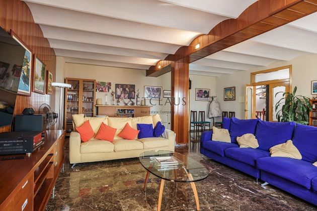Foto 2 de Casa en venda a Premià de Mar de 6 habitacions amb terrassa i piscina