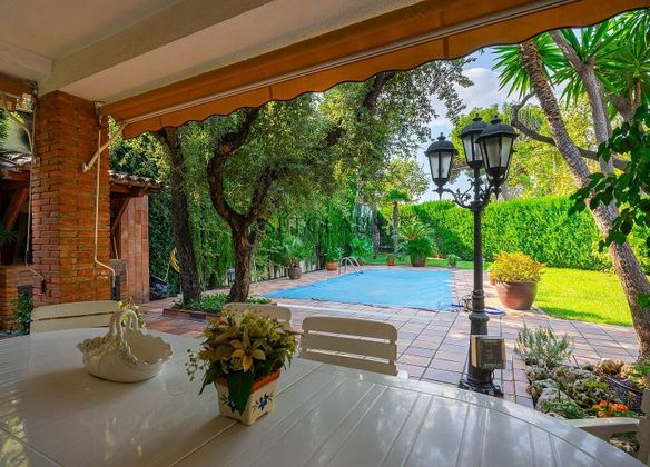 Foto 2 de Xalet en venda a Tiana de 5 habitacions amb terrassa i piscina