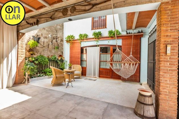 Foto 1 de Xalet en venda a Castelló d'Empúries poble de 3 habitacions amb terrassa i garatge