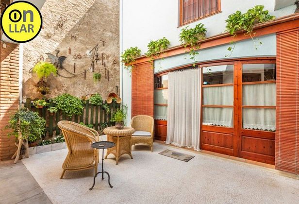 Foto 2 de Xalet en venda a Castelló d'Empúries poble de 3 habitacions amb terrassa i garatge